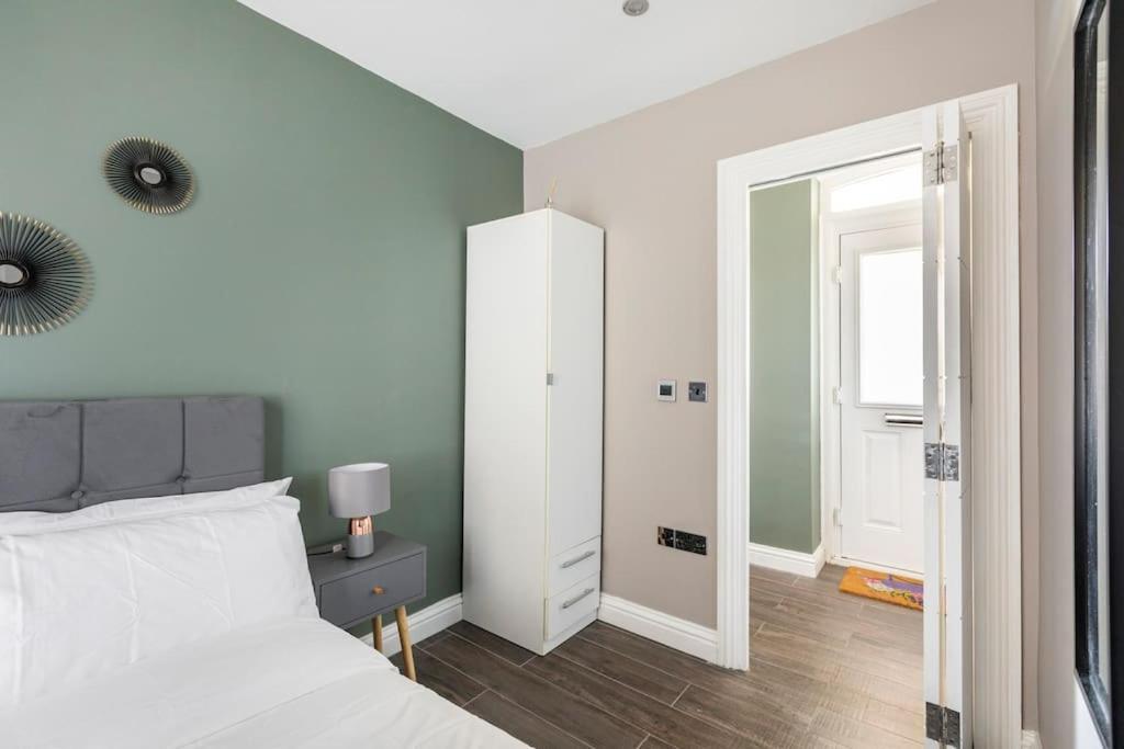 Beautiful Brighton Apartment, 5Min Walk To Beach Bagian luar foto